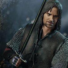 Load image into Gallery viewer, Aragorn at Helm's Deep 1/6 Scale Action Figure from The Lord of the Rings: The Two Towers