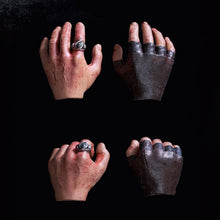 Load image into Gallery viewer, Aragorn at Helm's Deep 1/6 Scale Action Figure from The Lord of the Rings: The Two Towers